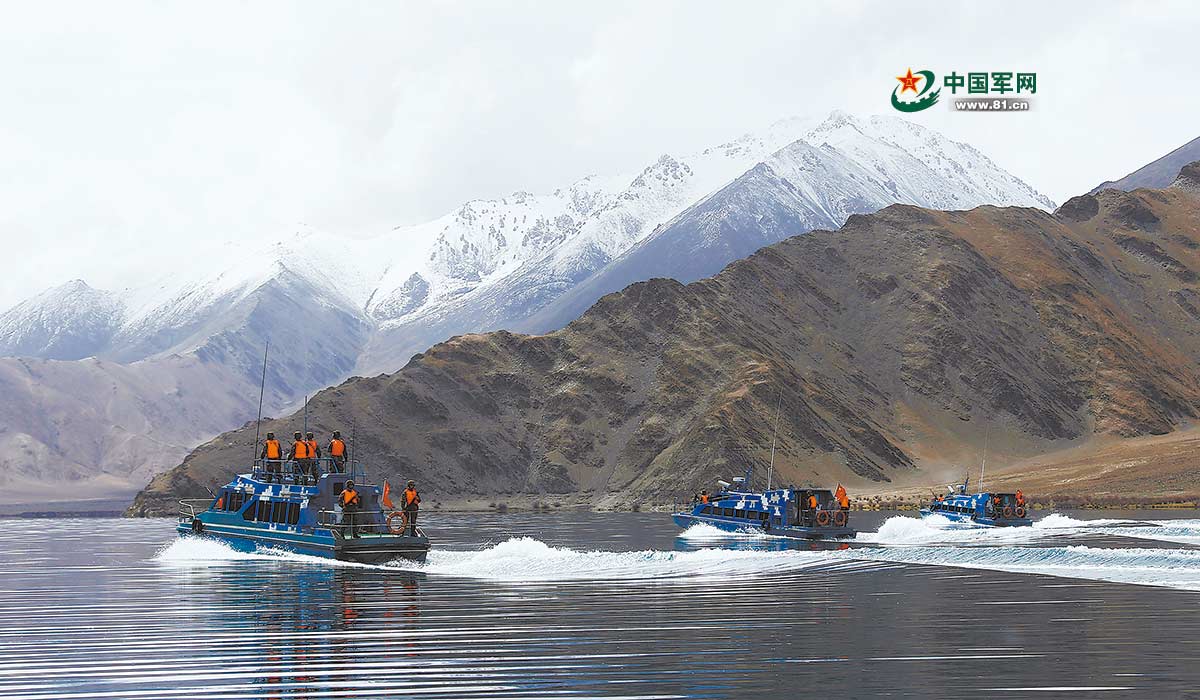 陆军水兵海拔4242米水上巡逻