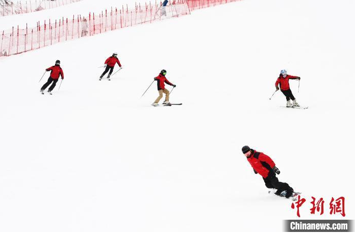 预制菜怎么办,滑雪装备,剧本杀 预制菜怎么办,滑雪装备,剧本杀