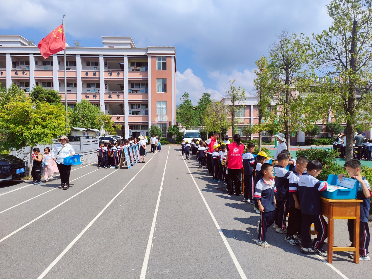 广龙小学校园活动