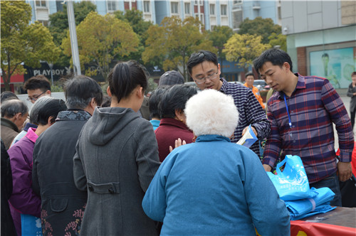 靖江市司法局靖城司法所开展全民国家安全教育日普法宣传活动