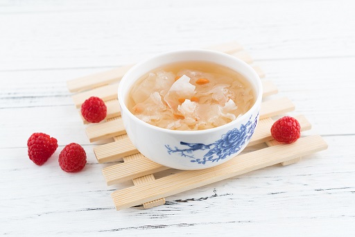 冰糖银耳炖雪梨 冰糖银耳炖雪梨