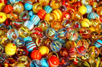 How Are 'Petals' Put in Glass Beads? How Are 'Petals' Put in Glass Beads?