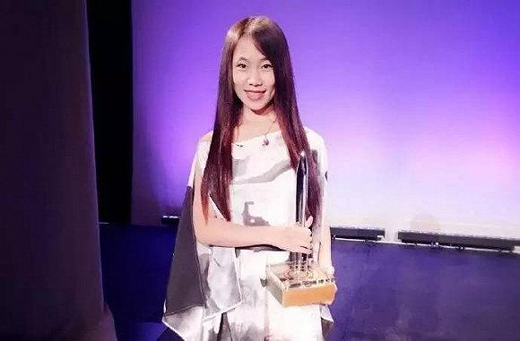 147196598638635000_a580xH