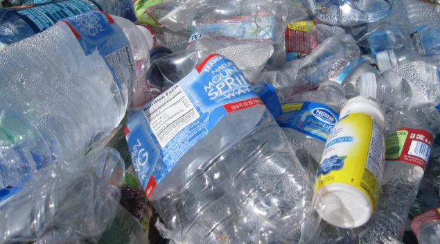 高效!科学家发明一种新型催化方法,1小时内废塑料“变身”航空燃料 高效!科学家发明一种新型催化方法,1小时内废塑料“变身”航空燃料