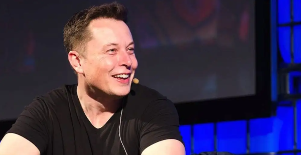 SpaceX,埃隆·马斯克