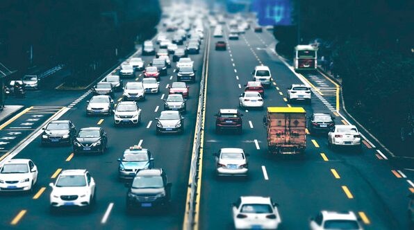 华为公开电动汽车相关专利，未来电动车或像手机一样能互相充电