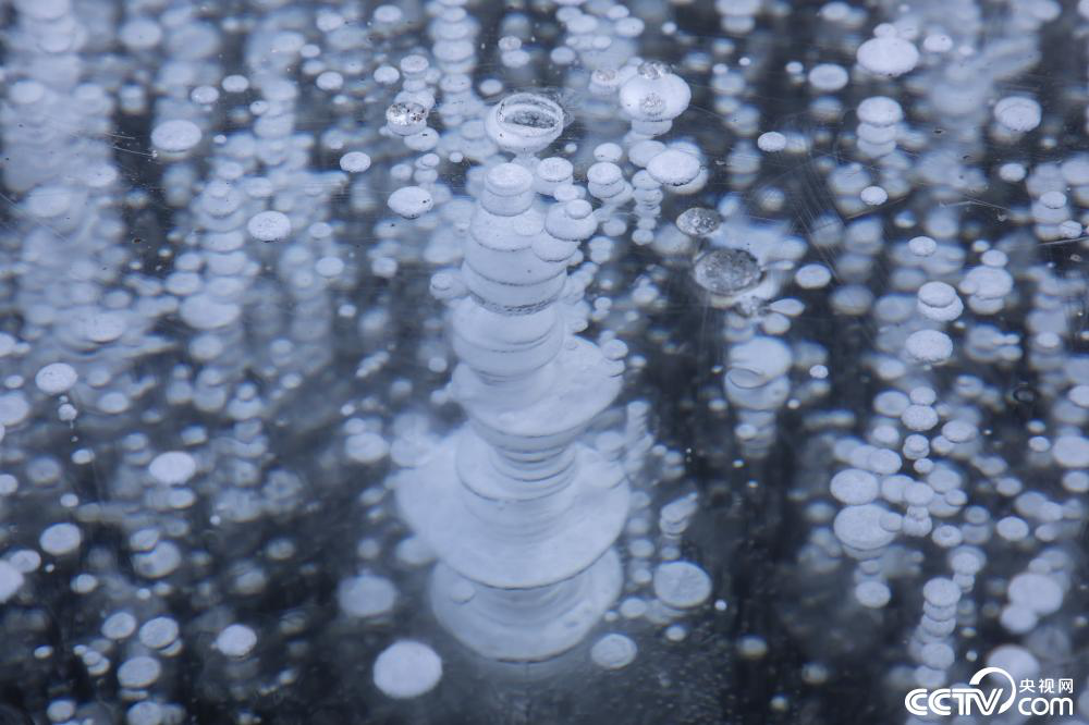 气泡;湖泊;冰泡湖