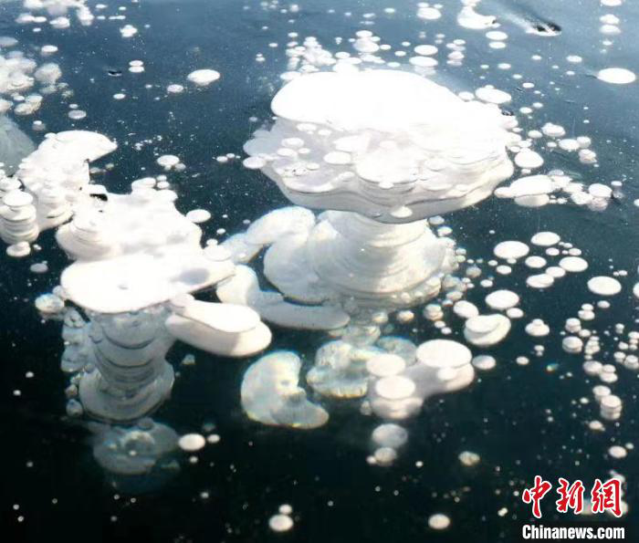 气泡;湖泊;冰泡湖