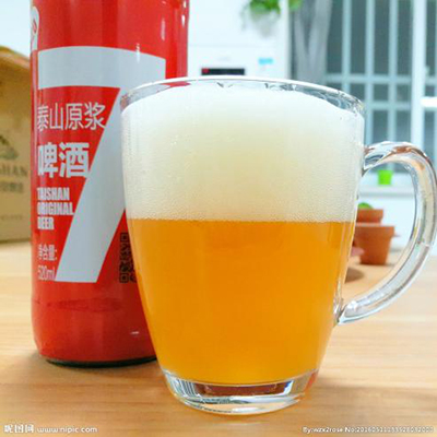 夏天;啤酒;科学放大镜