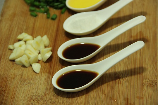 通血管、消食，有辅助作用