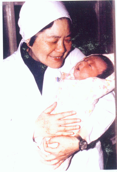 张丽珠,著名妇产科学家,中国大陆首例试管婴儿缔造者