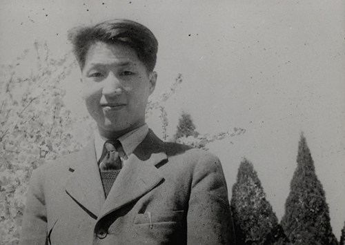 沈克琦,中共党员,我国著名的物理教育家