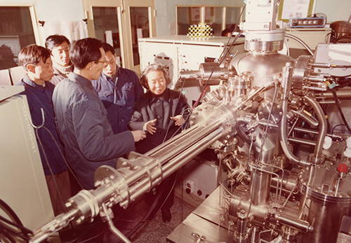 谢希德,物理学家,半导体物理学奠基人之一