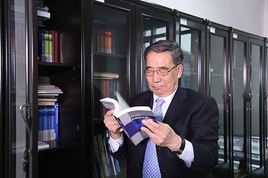 于本水;侦察机;防空导弹事业;科学家