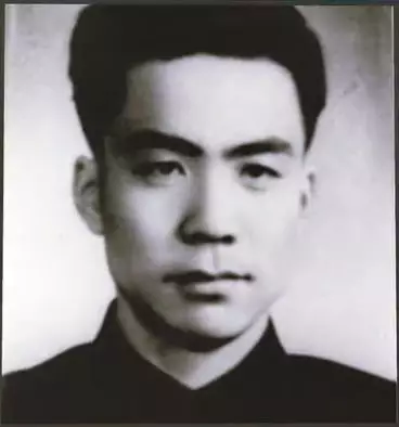 于本水;侦察机;防空导弹事业;科学家