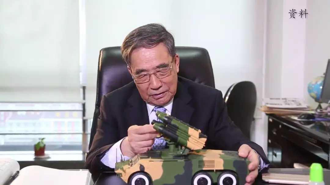 于本水;侦察机;防空导弹事业;科学家