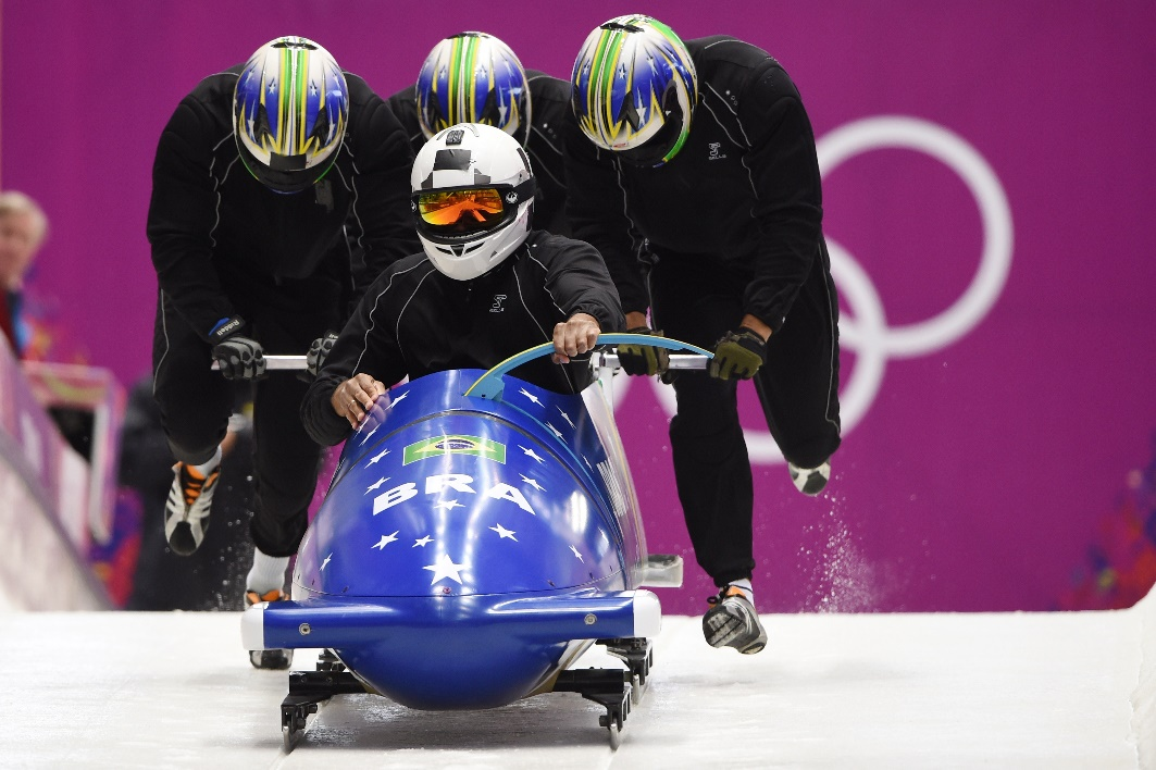 雪车比赛,北京冬奥会雪橇比赛,延庆赛区国家雪车雪橇中心 雪车比赛,北京冬奥会雪橇比赛,延庆赛区国家雪车雪橇中心