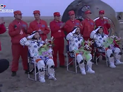 航天人，你们飞多高，中国人的头就能昂多高