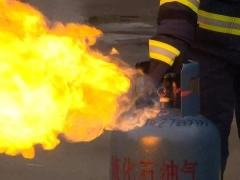 一图看懂煤气罐起火该怎么办？