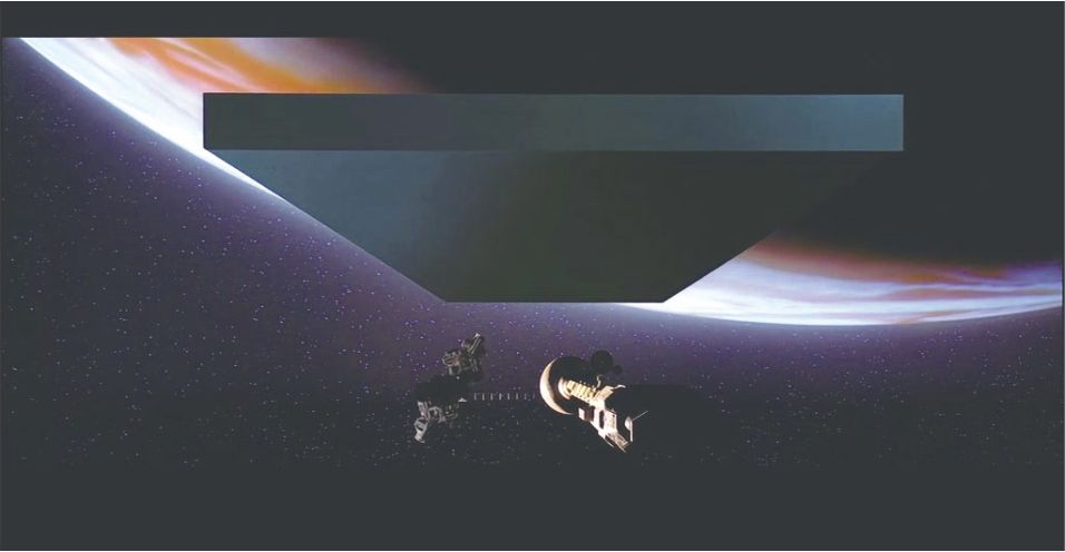 《2010》中的飞船与黑石